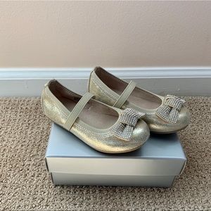 Stuart Weitzman Girls Gold Flats